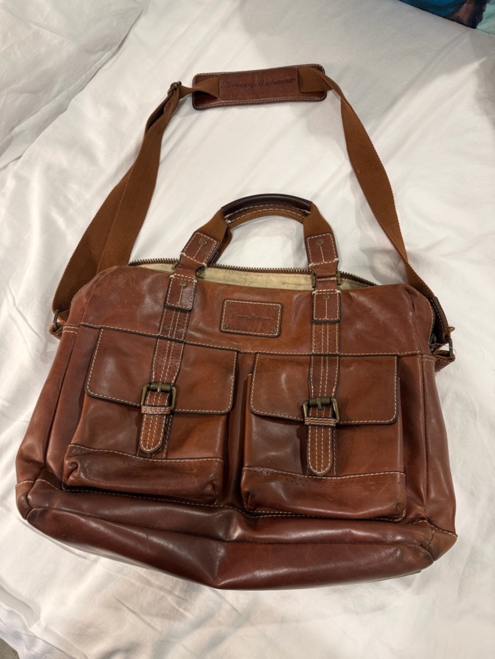 Tommy Bahama Leather Messenger Bag Brief Case in Brown w/ Padded Laptop Case